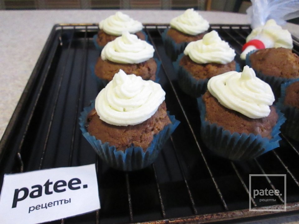 Капкейк овсяной с шоколадом и сахарной глазурью - Шаг 18