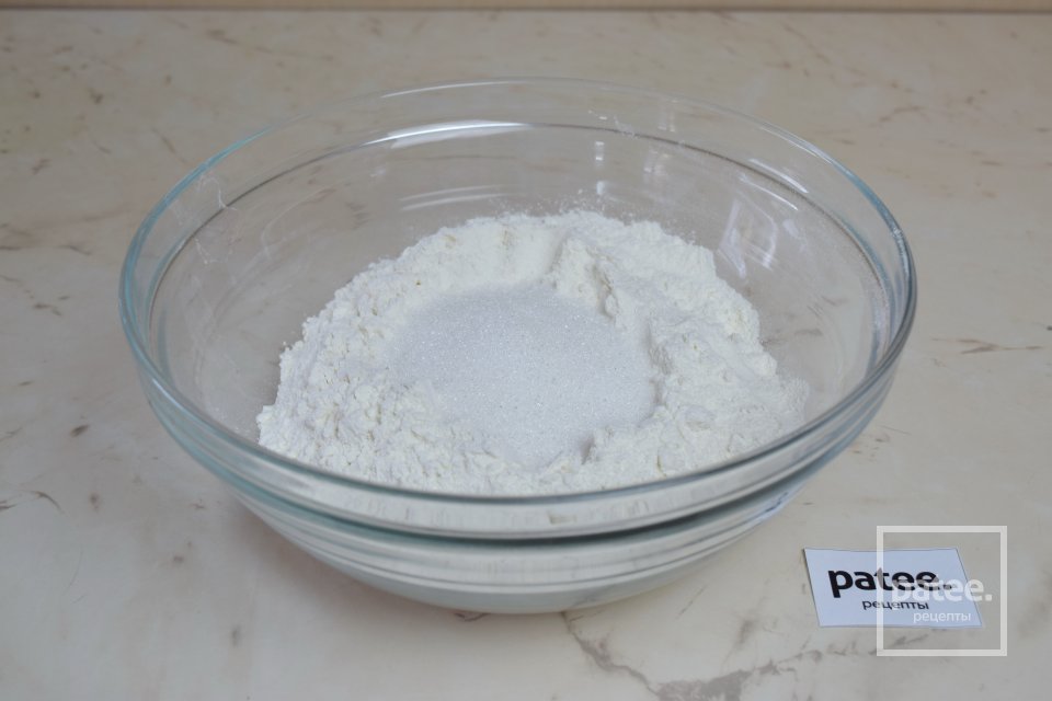 Пирог Гармошка с ягодами - Шаг 2