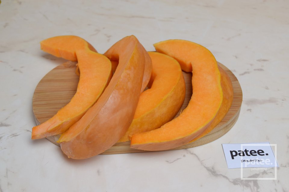 Гарнир из мускатной тыквы с травами и сыром - Шаг 2