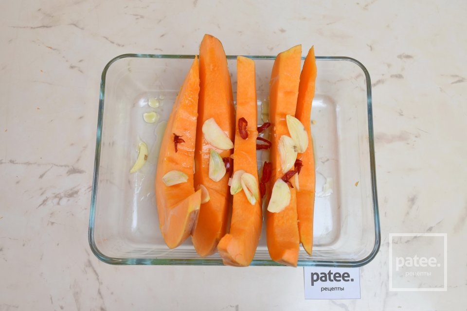 Гарнир из мускатной тыквы с травами и сыром - Шаг 7