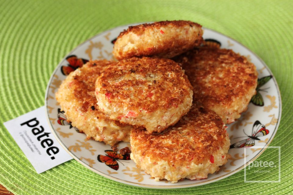 Котлеты из крабовых палочек с сыром - Шаг 11