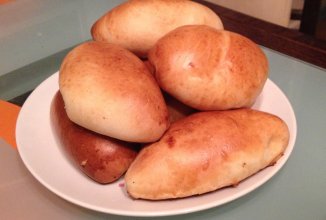 Пирожки с квашеной капустой и яйцом