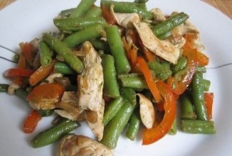 Теплый куриный салат