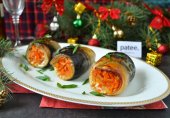 Запеченные рулетики из скумбрии с овощами