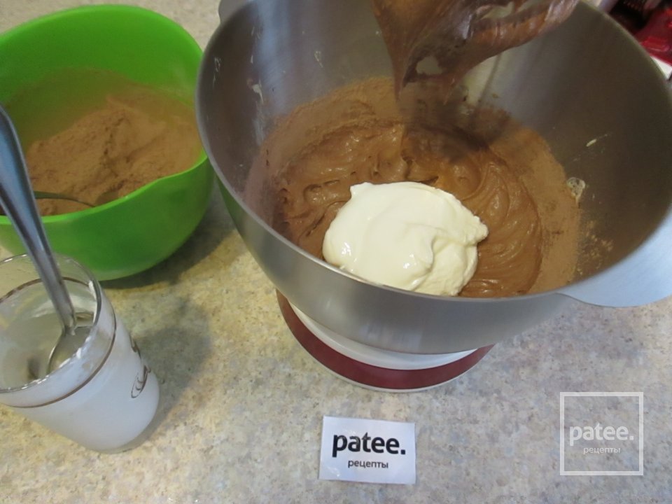 Капкейк шоколадный со вкусом шоколадной ириски - Шаг 10