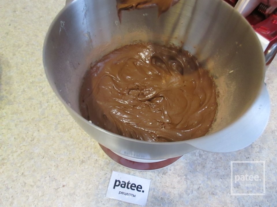 Капкейк шоколадный со вкусом шоколадной ириски - Шаг 11