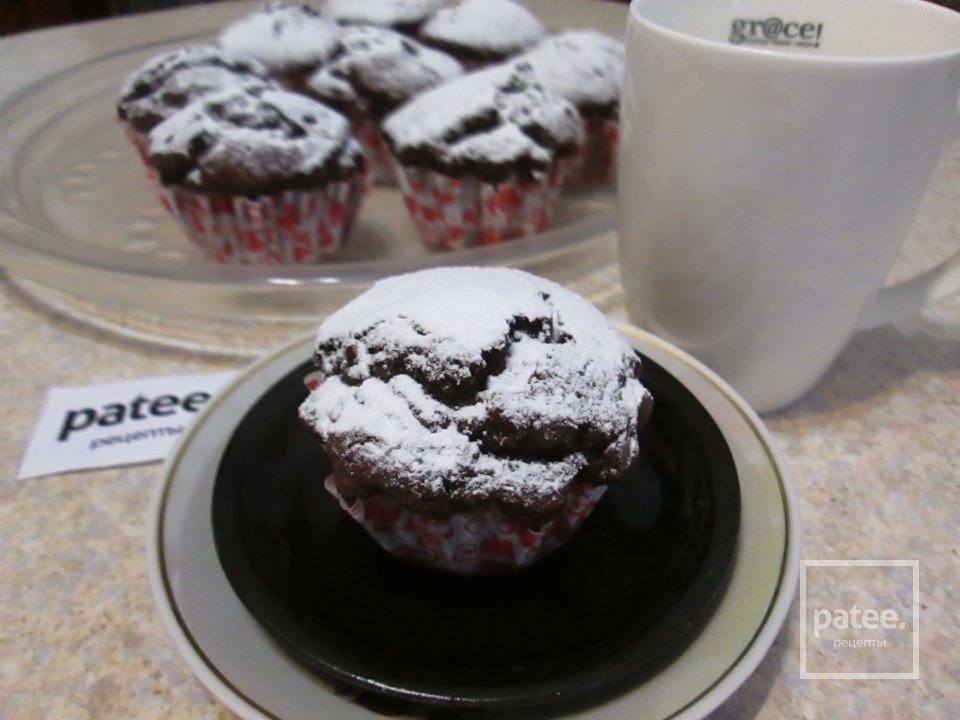 Капкейк шоколадный со вкусом шоколадной ириски - Шаг 16