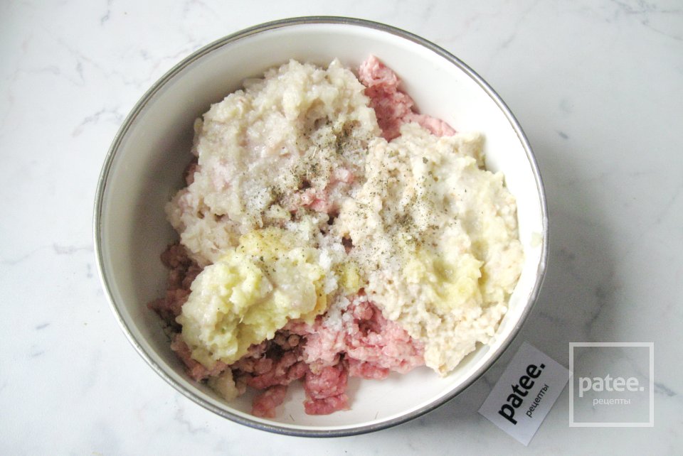 Тефтели в соусе из сливок и шампиньонов - Шаг 4