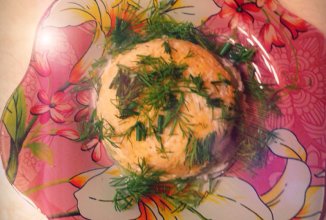 Порционный салат из сайры