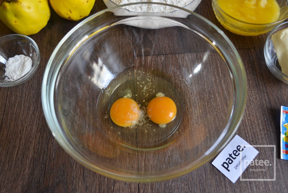 Медовый кекс с айвой в мультиварке - Шаг 2