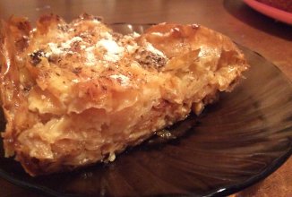 Бугаца или пирог с заварным кремом