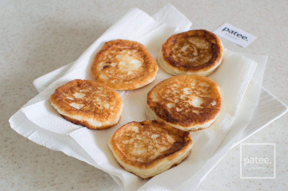 Творожные оладьи - Шаг 10