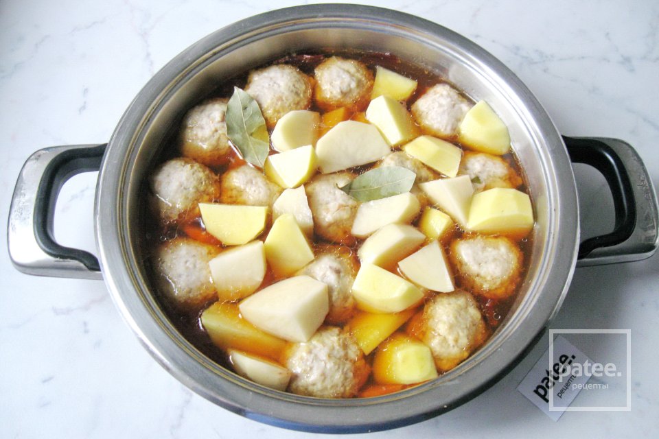 Рыбные тефтели с картофелем - Шаг 9