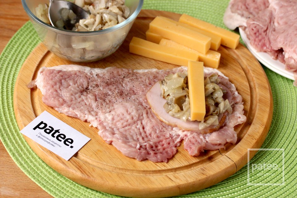 Свиные рулетики с начинкой - Шаг 9