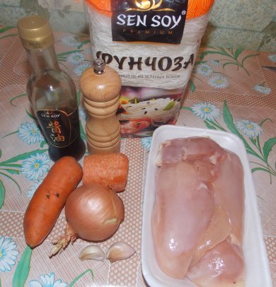 Курица с фунчозой в мультиварке - Шаг 1