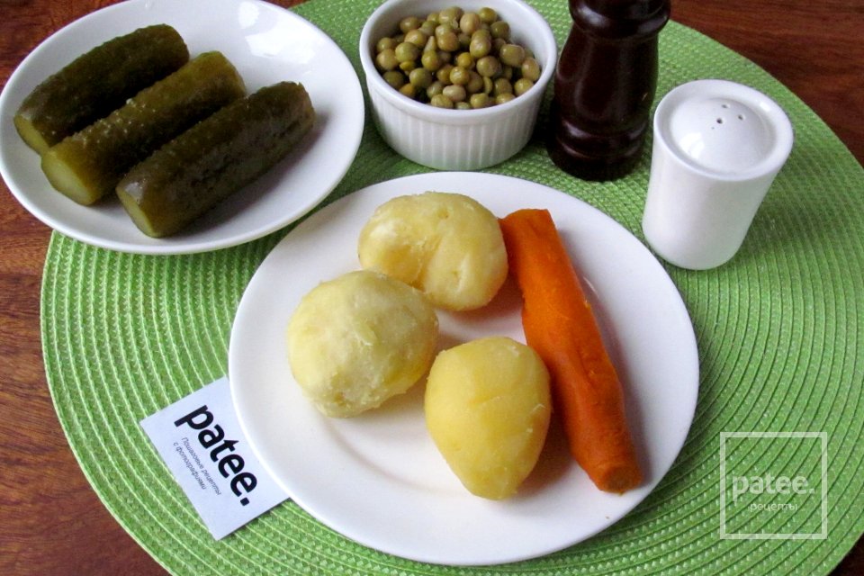 Салат Оливье с крабовыми палочками - Шаг 2