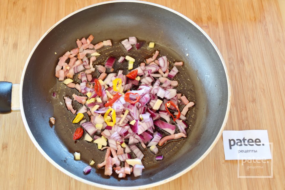 Тилапия в томатном соусе с консервированным нутом - Шаг 4