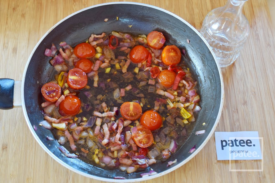 Тилапия в томатном соусе с консервированным нутом - Шаг 6