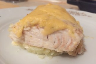 Нежная рыбка в сметанным соусе с картофелем