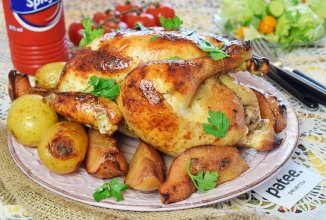 Курица запеченная с айвой и молодым картофелем