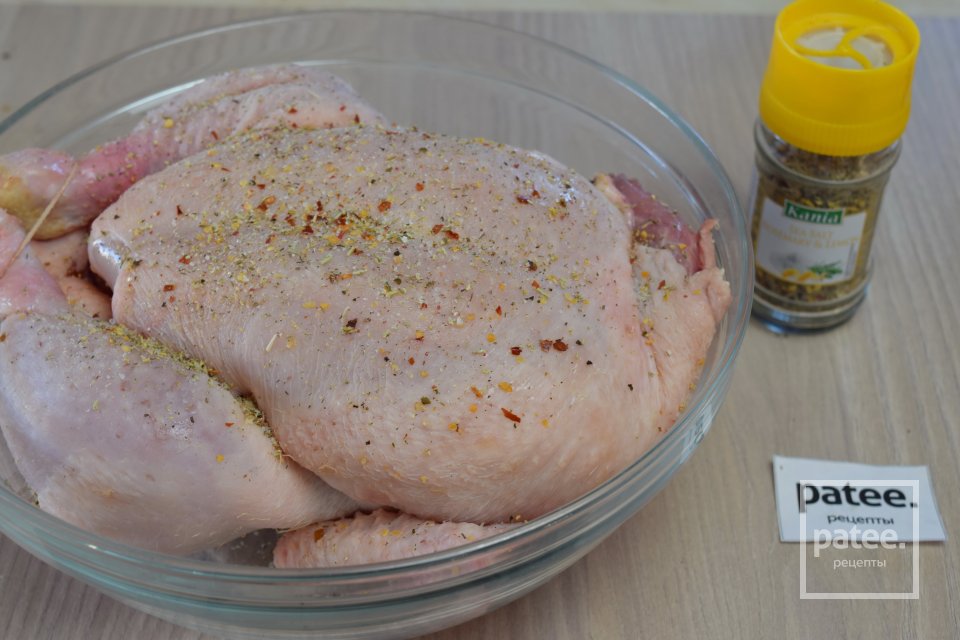 Курица запеченная с айвой и молодым картофелем - Шаг 3