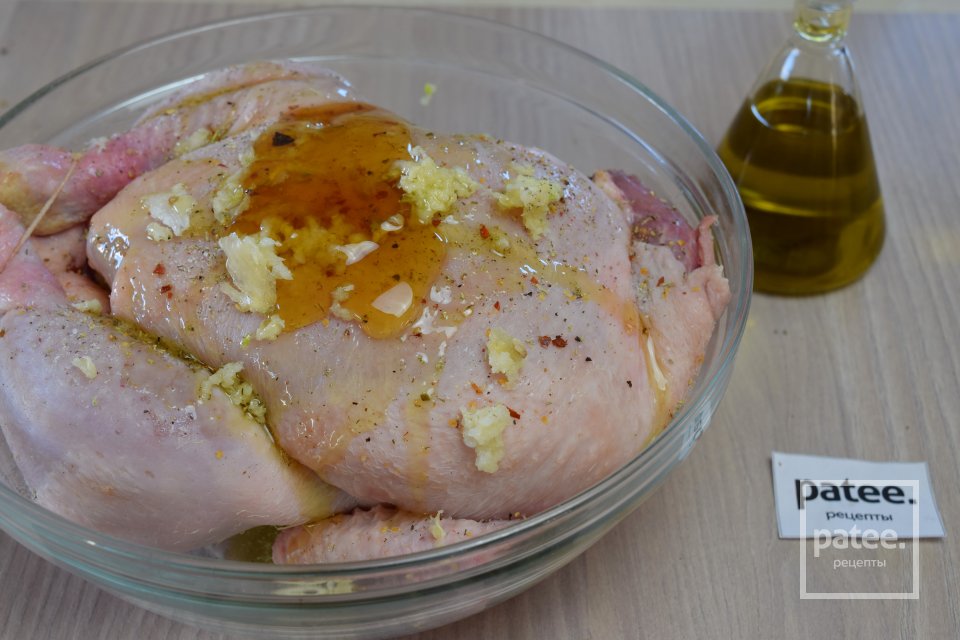 Курица запеченная с айвой и молодым картофелем - Шаг 6