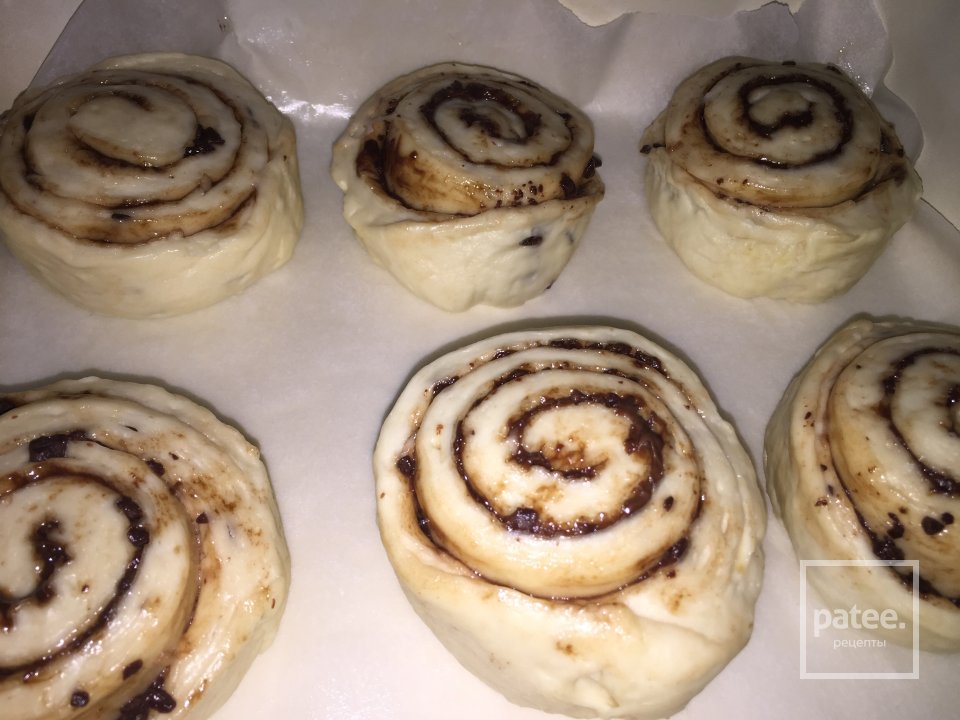 Будочки-улитки с шоколадной крошкой - Шаг 12