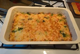 Запеканка с брокколи, цветной капустой и грибами