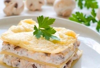 Лазанья с курицей и грибами