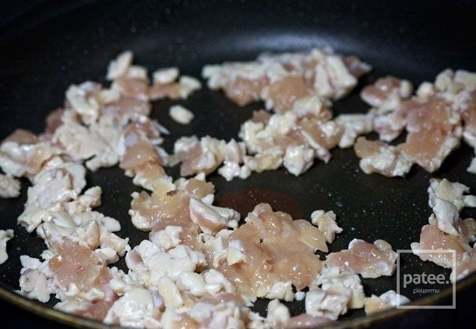 Шампиньоны с курицей и сыром. - Шаг 2