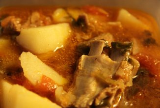 Рагу из бараньих ребрышек