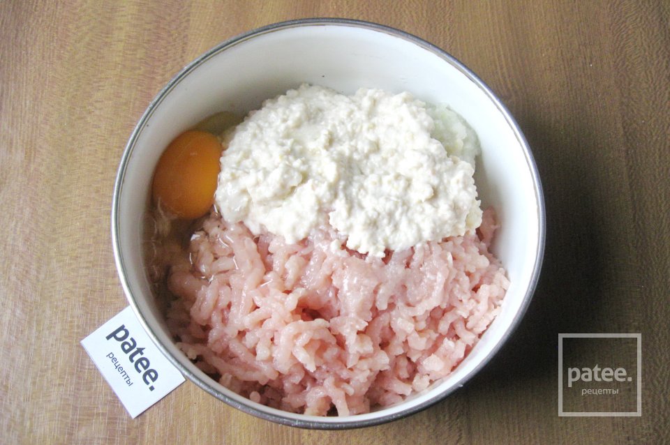 Куриные котлеты на сливках - Шаг 10