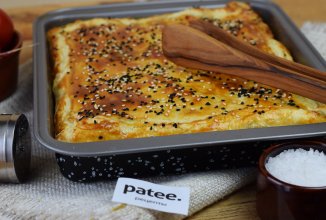 Картофельно-мясной пирог на слоеном тесте