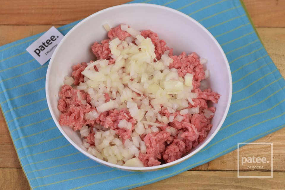 Картофельно-мясной пирог на слоеном тесте - Шаг 3