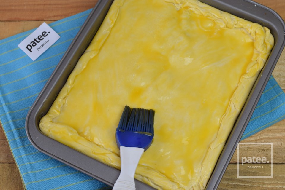 Картофельно-мясной пирог на слоеном тесте - Шаг 12