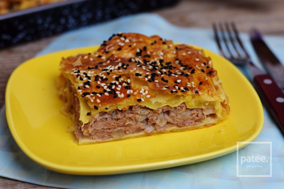 Картофельно-мясной пирог на слоеном тесте - Шаг 14