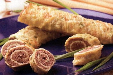 Запечённые яичные рулетики с мясной начинкой - приготовление