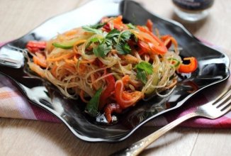 ФУНЧОЗА (кит. трад. 粉絲) с овощами