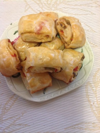 Овощные рулетики из слоеного теста. - Шаг 7