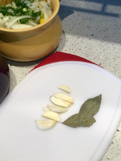 Кабачки тушенные с баклажанами в горшочках. - Шаг 12