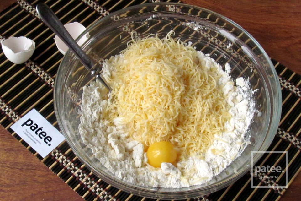 Сырные корзиночки с печенью трески - Шаг 6