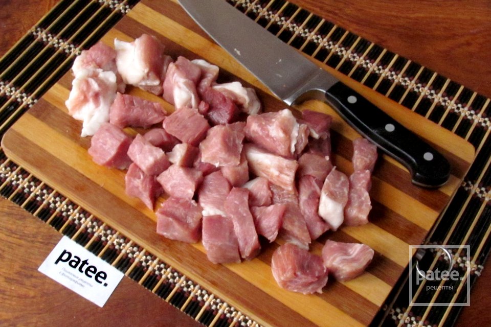 Жаркое из свинины с картофелем и грибами - Шаг 2