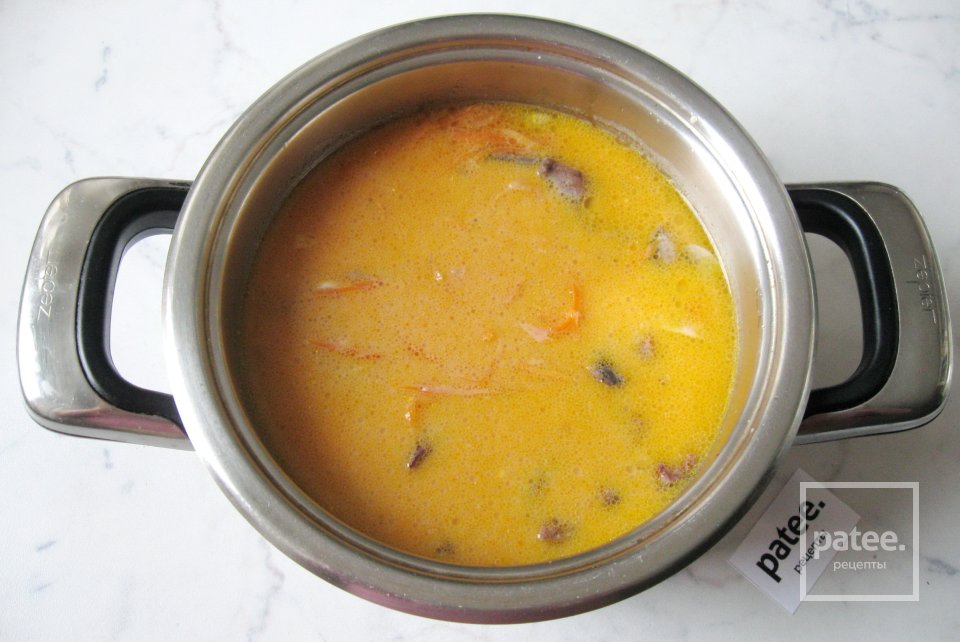 Свиная печень с грибами в соусе - Шаг 13