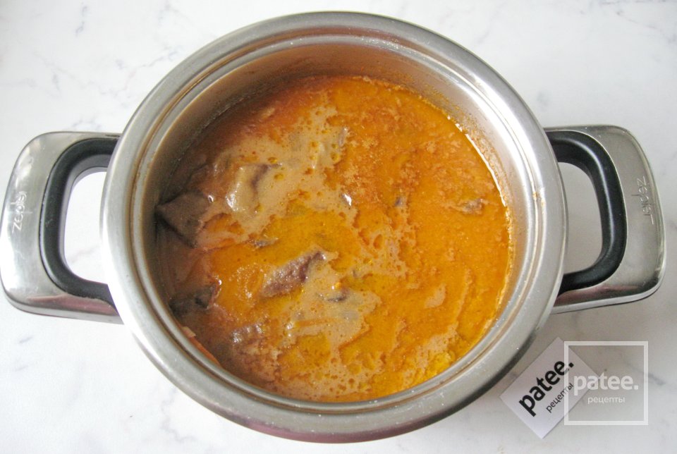 Свиная печень с грибами в соусе - Шаг 14