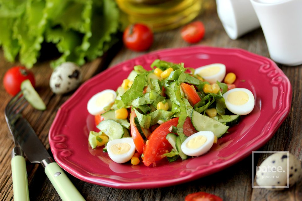 Салат с овощами, кукурузой и перепелиными яйцами - Шаг 12