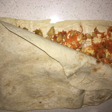 Запечённый рулет с курицей и морковью в лаваше - Шаг 4