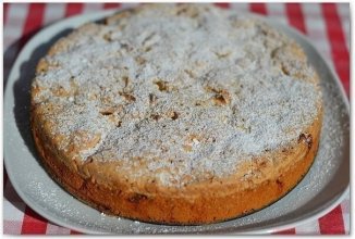 Очень вкусная шарлотка с яблоком