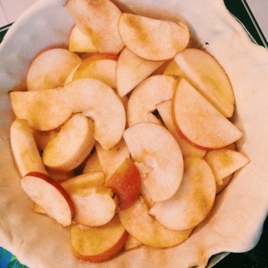 Пирог с яблоками и корицей 😚😝😚😝 - Шаг 4