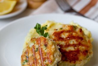 Котлеты из трески с зеленью