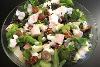 Салат с виноградом и сельдереем